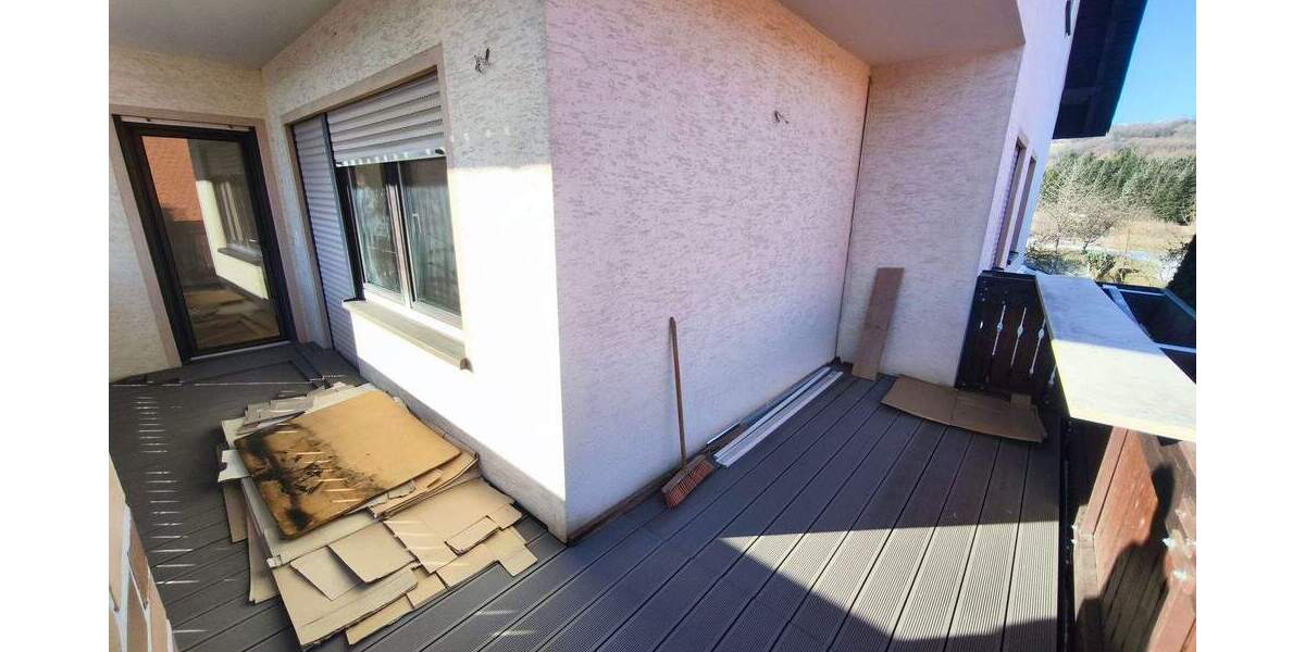 Etagenwohnung Neunkirchen a.Brand Ermreuth - 3 Zimmer, 125 m&sup2;, 1.000&euro; | Angebot:26471152