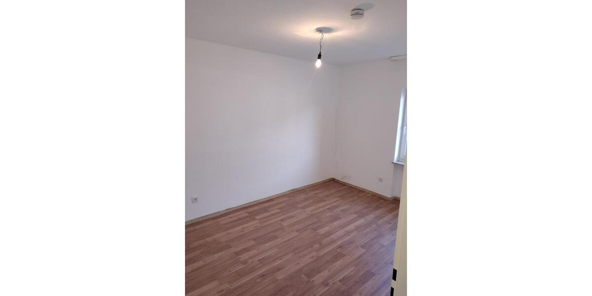 Hochparterre Hersbruck - 3 Zimmer, 78 m&sup2;, 800&euro; | Angebot:25326590