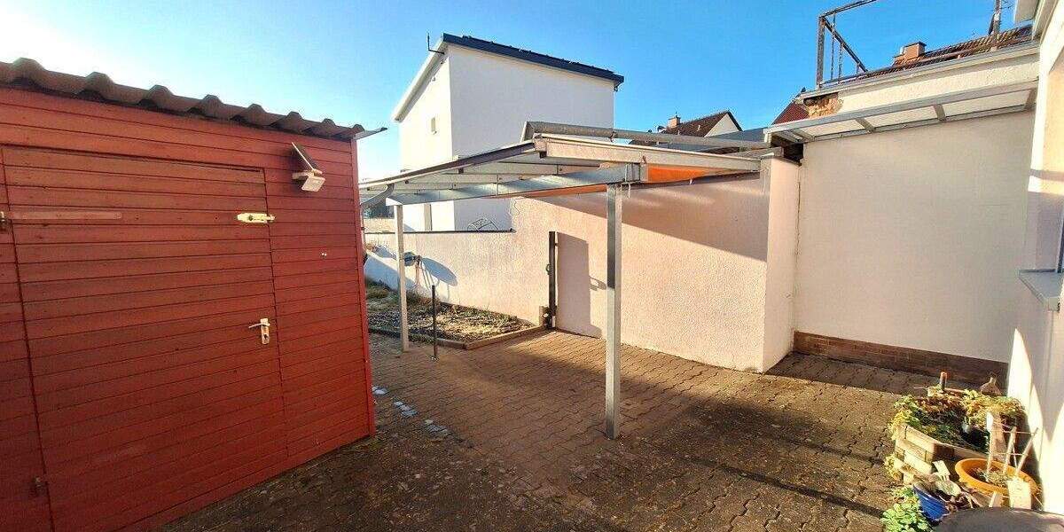 Wohnen zwischen Main-Donau Kanal und Rednitz Grund: Reihenmittelhaus mit Garten 4 zimmer