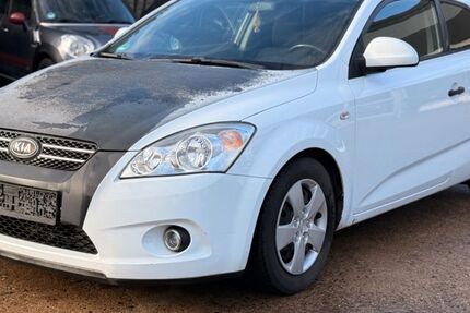 Kia ceed / Ceed 176.034 km 1.290 &euro; Erlangen 91056