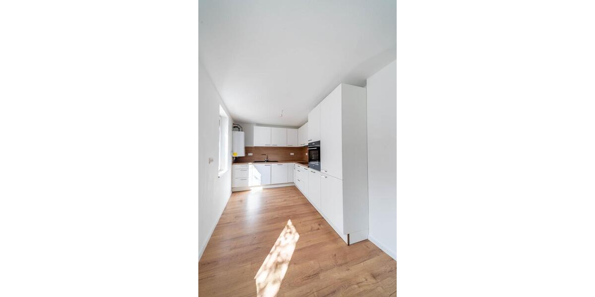 Etagenwohnung Fürth Bislohe - 4 Zimmer, 116 m&sup2;, 1.750&euro; | Angebot:26381876