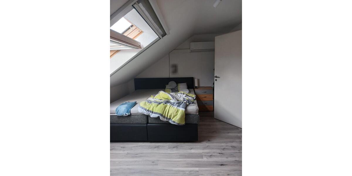 Dachgeschoßwohnung Roth - 2 Zimmer, 60 m&sup2;, 600&euro; | Angebot:26400490
