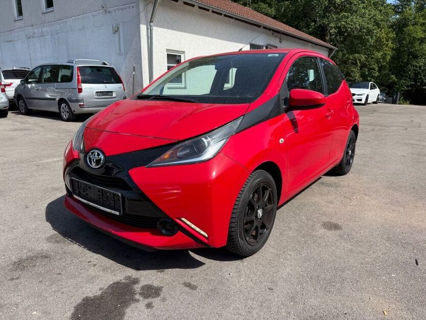 Aygo (X)