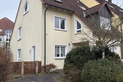 Haus zum Kaufen in Oberasbach 680.000 € 137 m² 6 zimmer