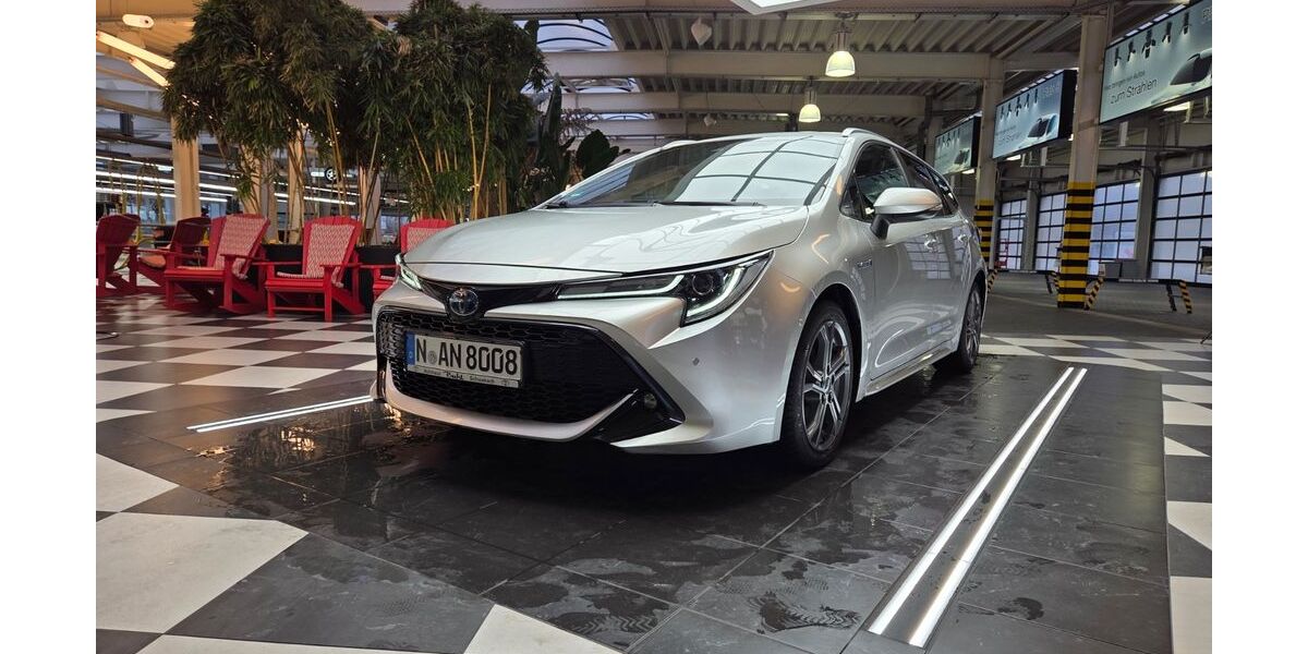 Toyota Corolla 59.999 km 21.800 &euro; Nürnberg 90471