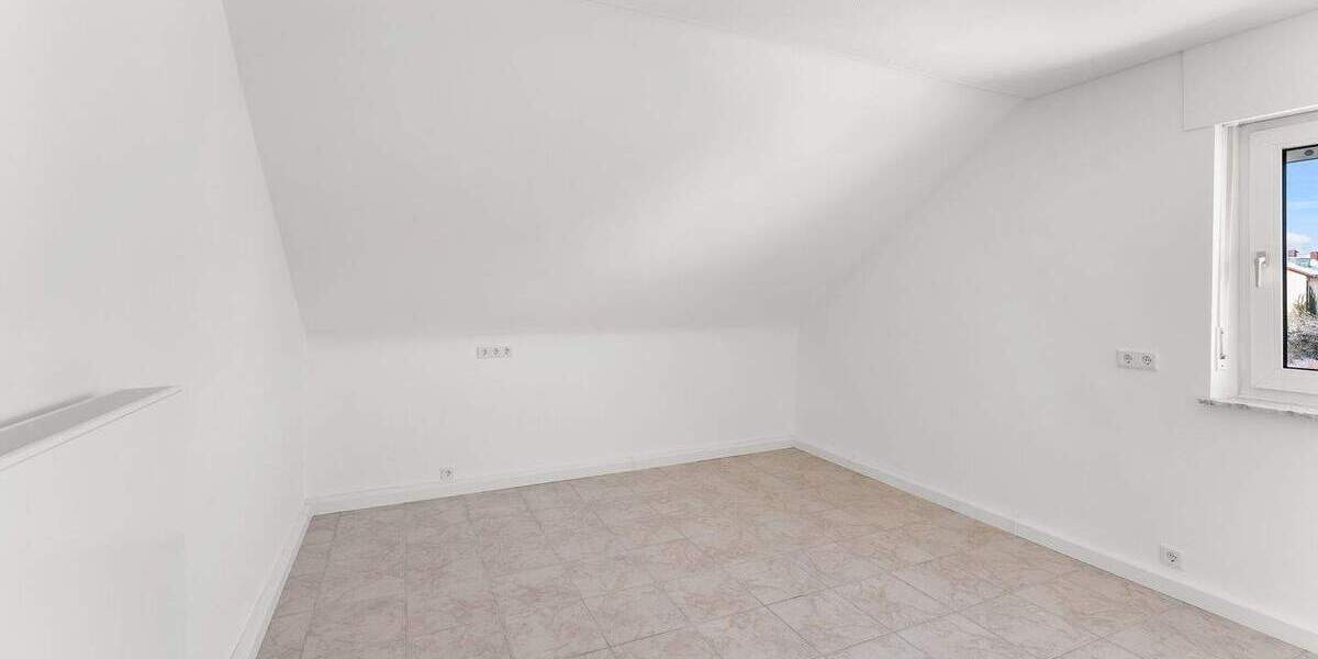 Etagenwohnung Langenzenn - 4 Zimmer, 84 m&sup2;, 239.000&euro; | Angebot:25729235