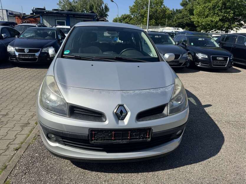 Renault Clio 125.000 km 1.250 € Nuernberg 90439