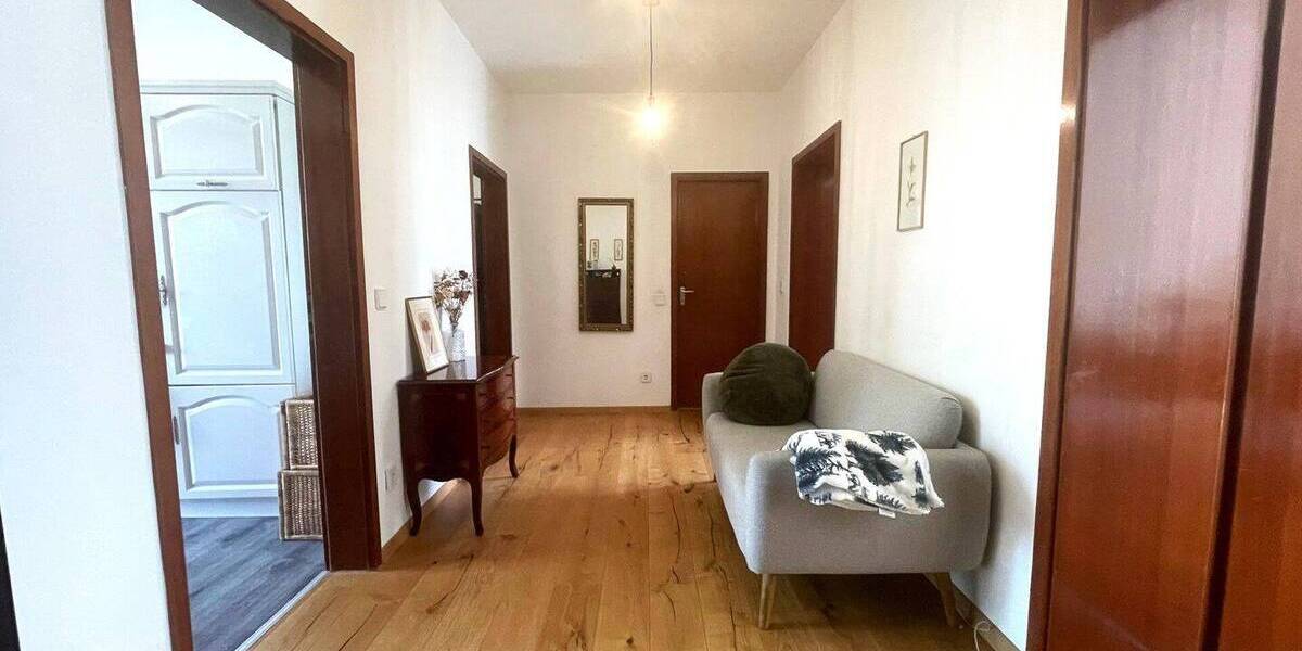 Etagenwohnung Nürnberg Steinbühl - 3 Zimmer, 90 m&sup2;, 295.000&euro; | Angebot:26388273