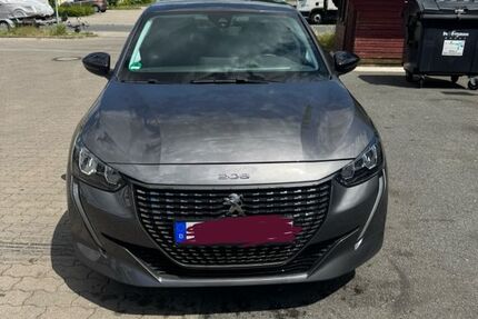 Peugeot 208 25.500 km 13.390 &euro; Nürnberg 90453