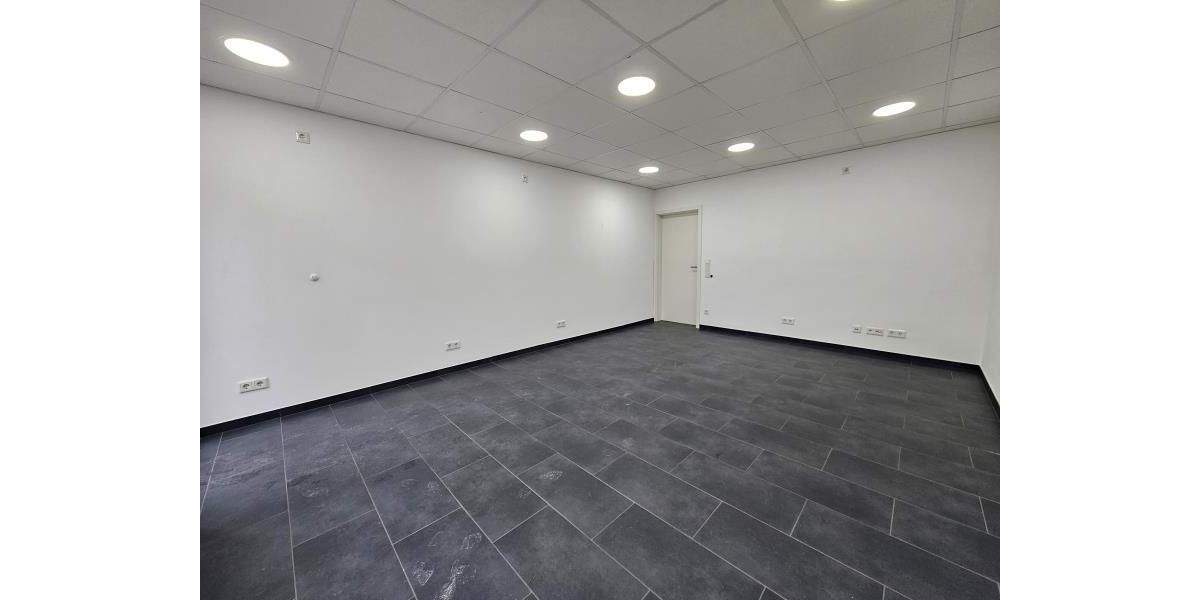 Gewerbeobjekt Röthenbach - 2 Zimmer, 41 m&sup2;, 500&euro; | Angebot:25699436