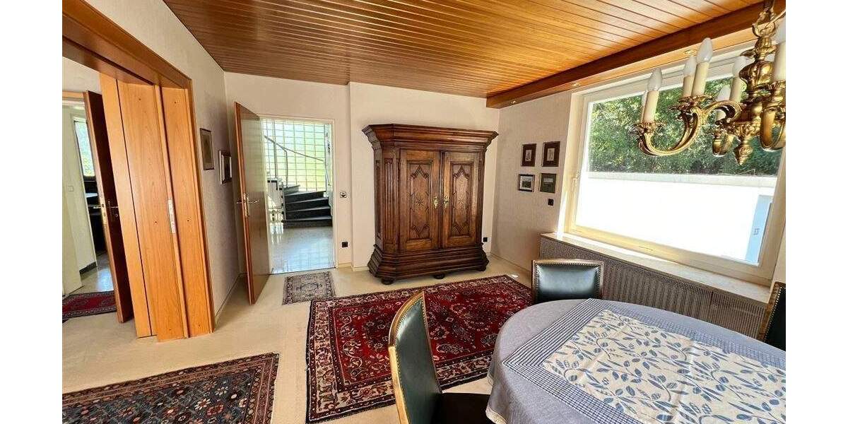 Grün + stadtnah! Nähe Rechenbergpark! Gepflegte DHH, idyllischer Garten, Ausbaupotential + Garage! 6 zimmer