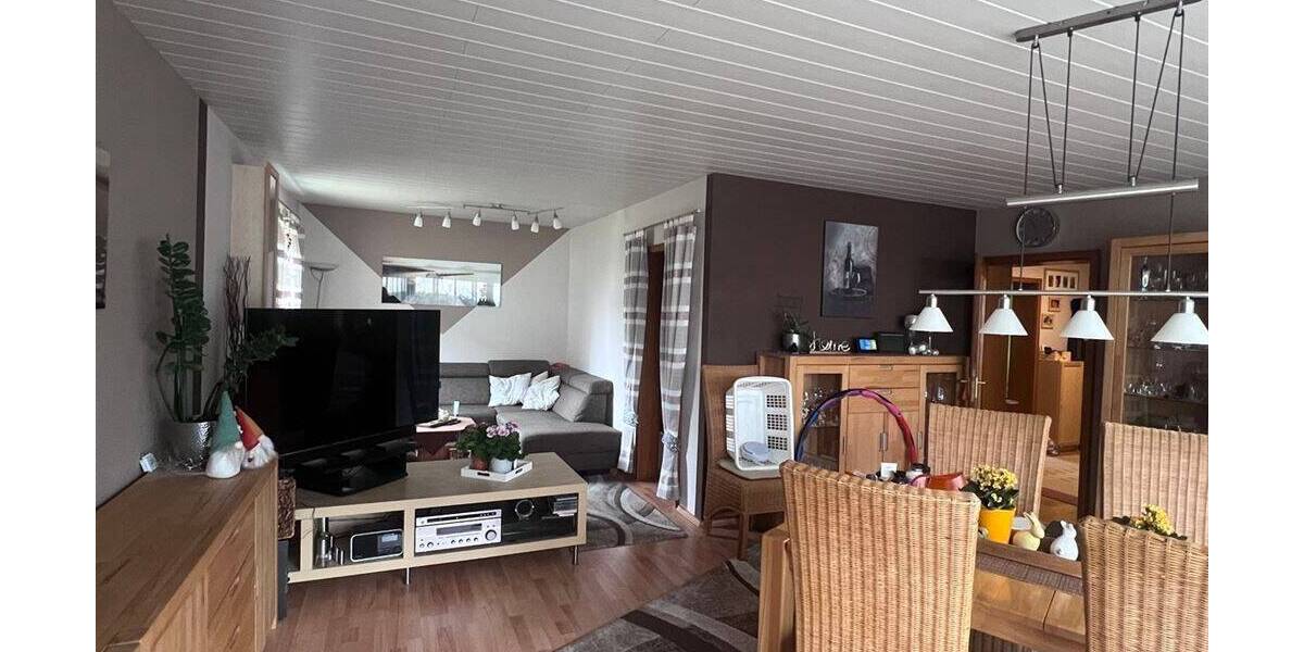 Etagenwohnung Nürnberg Kornburg - 4 Zimmer, 110 m&sup2;, 1.280&euro; | Angebot:26540134