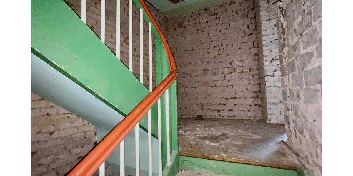 Mehrfamilienhaus, Wohnhaus Nürnberg Steinbühl - 9 Zimmer, 374 m&sup2;, 699.000&euro; | Angebot:25192689