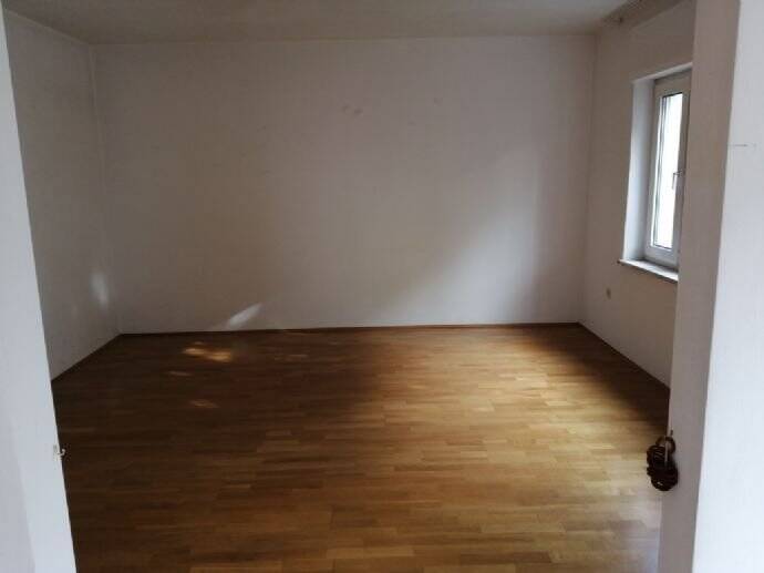 RESERVIERT - Stilvolle 3 Zi EG Wohnung mit EBK und direktem Zugang zum Garten in ruhiger Sackgasse 3 zimmer