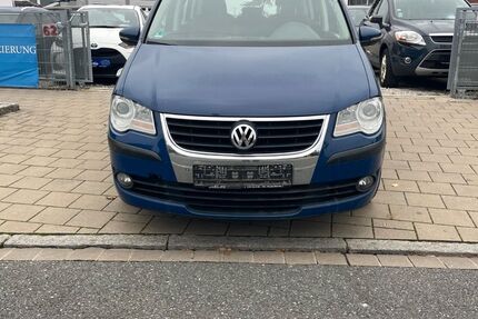 VW Touran 150.000 km 5.999 € Fürth 90763