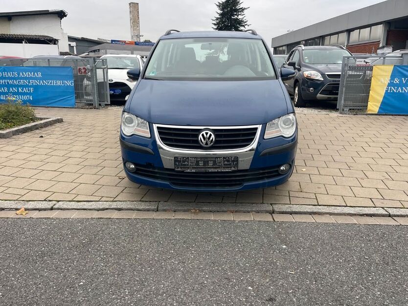 VW Touran 150.000 km 5.999 € Fürth 90763