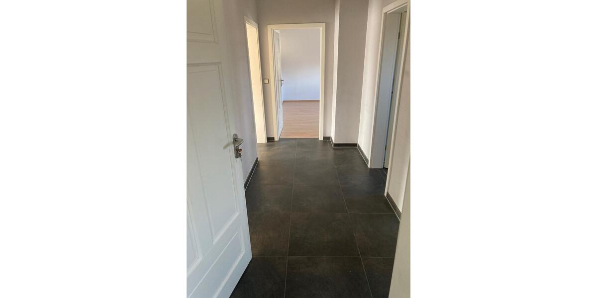 Etagenwohnung Nürnberg Almoshof - 2 Zimmer, 75 m&sup2;, 850&euro; | Angebot:27605096