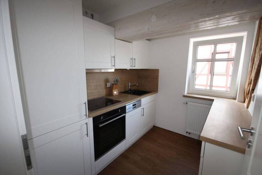 Außergewöhnliche, hochwertig ausgebaute 4-Zimmer-Galerie-Wohnung, ca. 150 m² Wohn- Nutzfläche, niedrige Nebenkosten