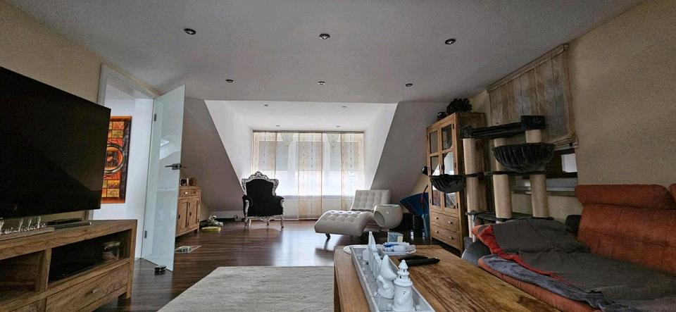 Doppelhaushälfte Nürnberg Falkenheim - 6 Zimmer, 202 m&sup2;, 749.000&euro; | Angebot:26327623