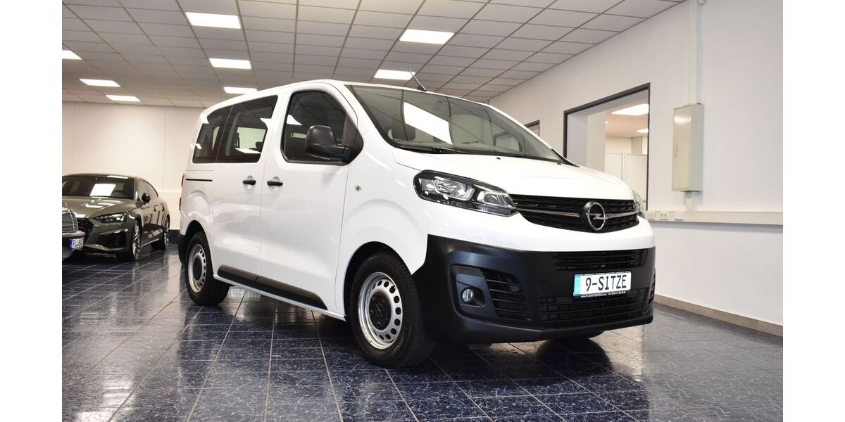 Opel Vivaro 119.637 km 18.470 &euro; Nürnberg 90431