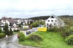 Gut vermietete 2 Zimmer-MansardenWohnung mit Loggia und Stellplatz in ruhiger Wohnlage RH-Nord