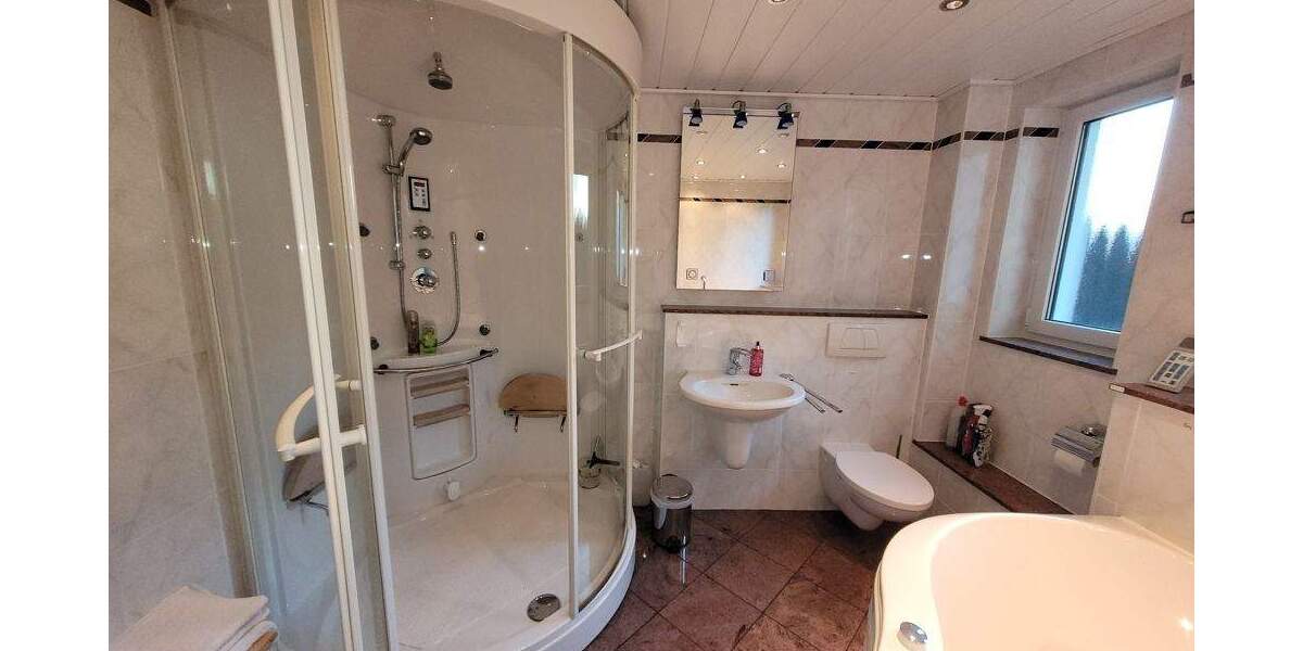 Einfamilienhaus Nürnberg Neukatzwang - 5 Zimmer, 190 m&sup2;, 1.900&euro; | Angebot:24678180