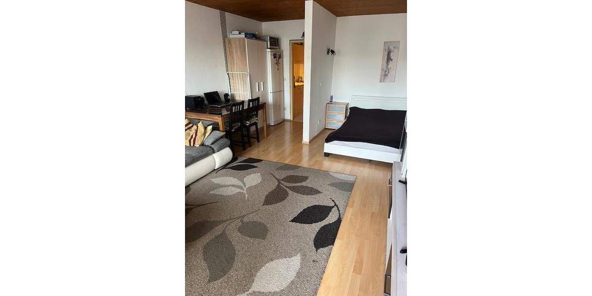 1-Zi-ETW mit Loggia in ruh. Lg. Nbg.-Katzwang 1 zimmer