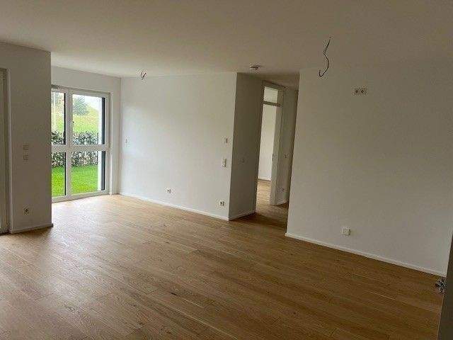 Gartenwohnung mit unverbaubarem Blick ins Grüne ! NEU und sofort fertig 3 zimmer