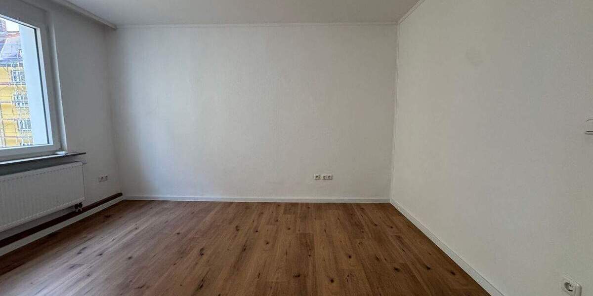 Etagenwohnung Nürnberg Glockenhof - 2 Zimmer, 40 m&sup2;, 585&euro; | Angebot:26078640