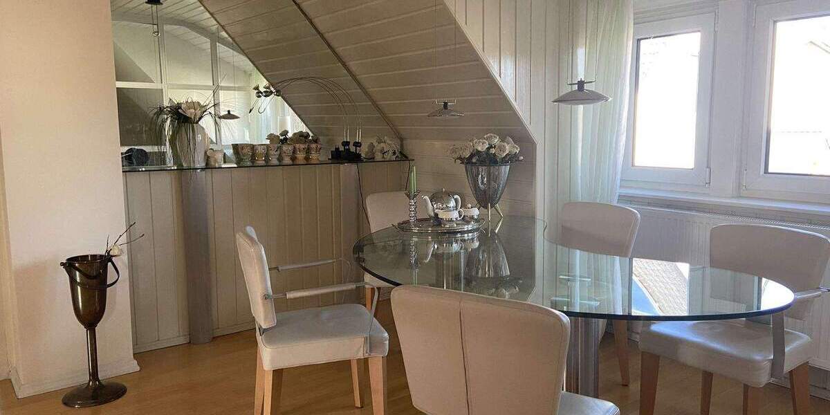 Einfamilienhaus Forchheim - 5 Zimmer, 272 m&sup2;, 580.000&euro; | Angebot:25681917