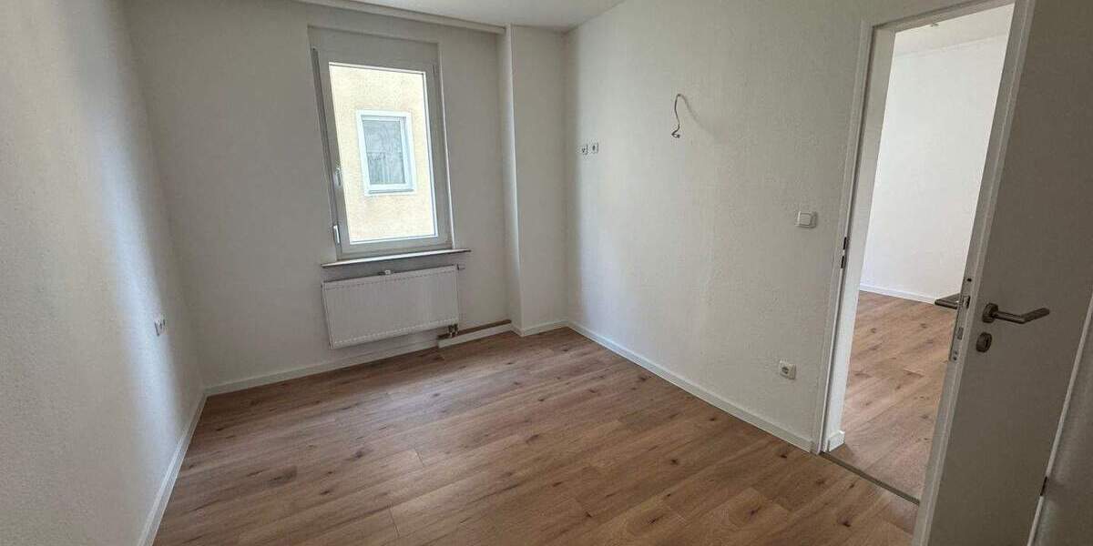 Etagenwohnung Nürnberg Glockenhof - 2 Zimmer, 40 m&sup2;, 585&euro; | Angebot:26078640