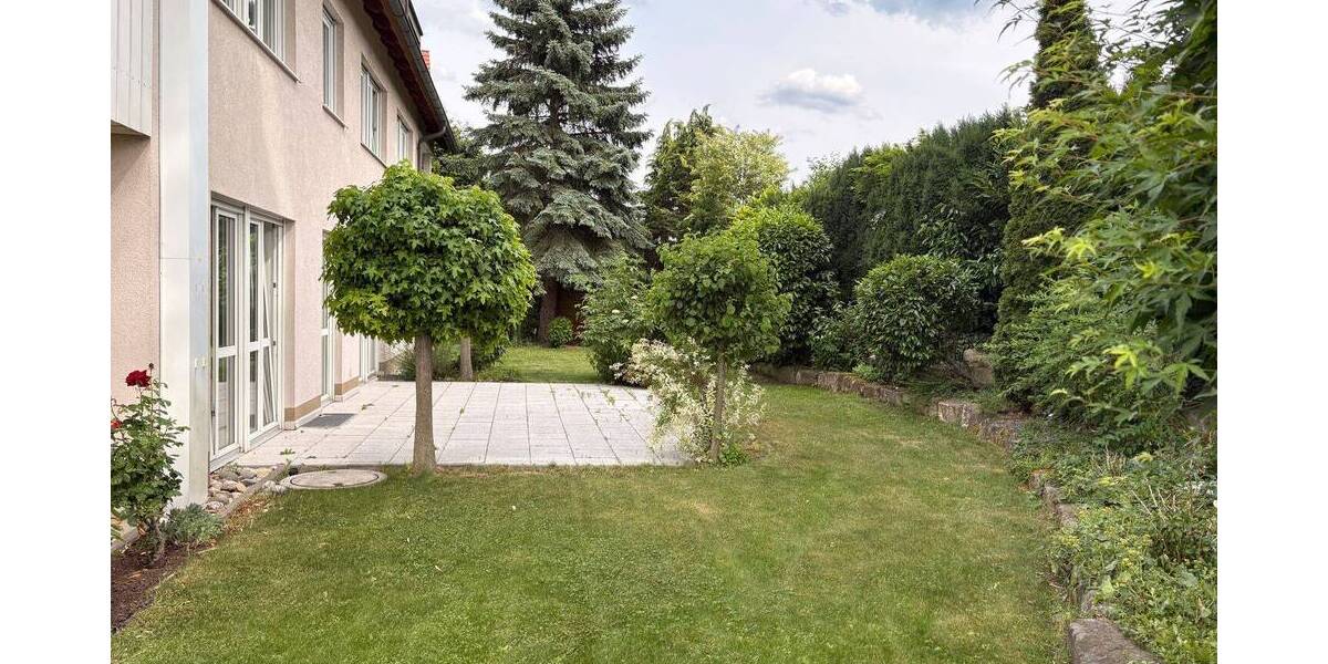Etagenwohnung Nürnberg Gaismannshof - 4 Zimmer, 145 m&sup2;, 1.950&euro; | Angebot:26863508