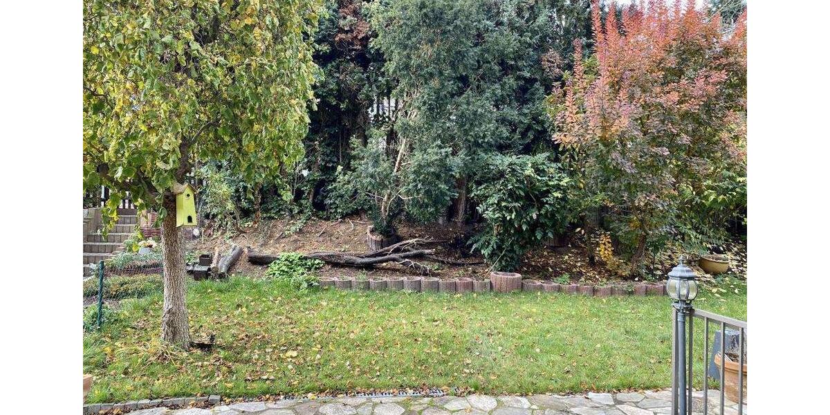 Reihenhaus Zirndorf - 5 Zimmer, 150 m&sup2;, 1.600&euro; | Angebot:25376763