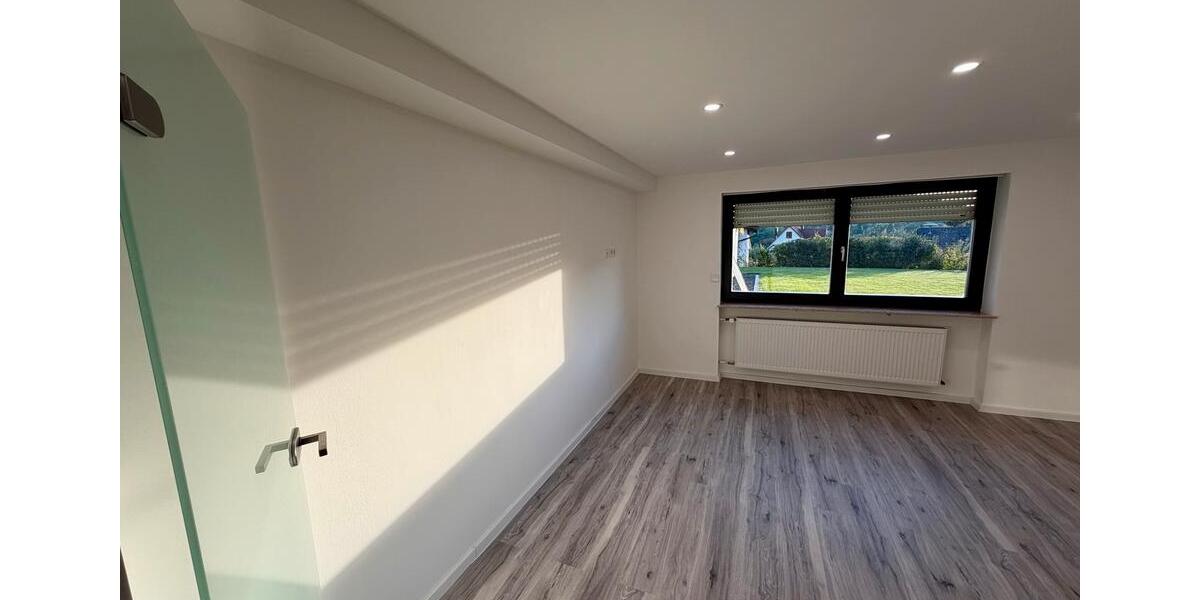 Etagenwohnung Happurg - 3.5 Zimmer, 104 m&sup2;, 1.000&euro; | Angebot:27616419