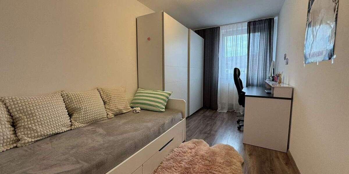 Etagenwohnung Nürnberg Steinbühl - 3 Zimmer, 72 m&sup2;, 249.999&euro; | Angebot:26695226