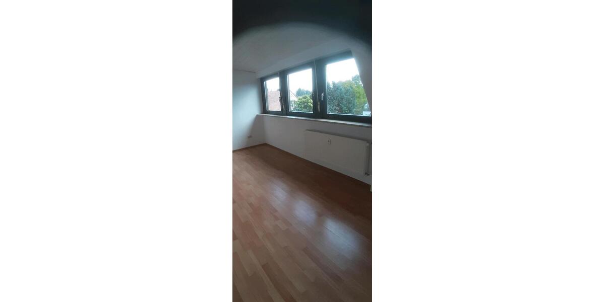 Dachgeschoßwohnung Nürnberg Altenfurt - 3 Zimmer, 87 m&sup2;, 1.360&euro; | Angebot:27588614
