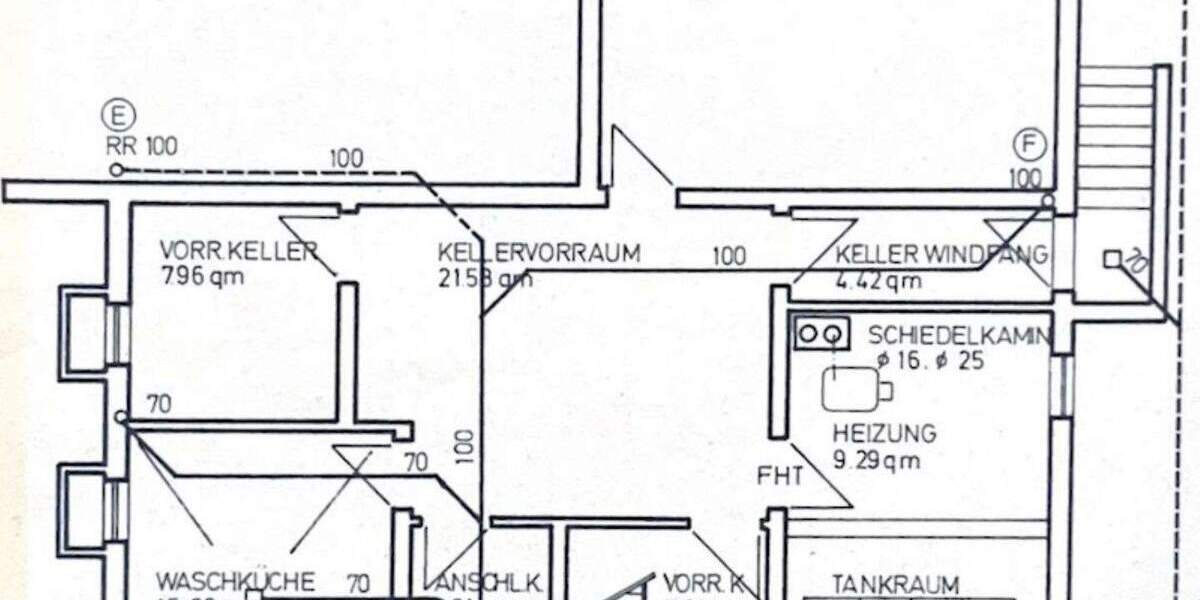689.000,- für 200 qm Haus mit Potential für zwei Wohneinheiten oder für Selbständigkeit (z.B. Büro) 5 zimmer