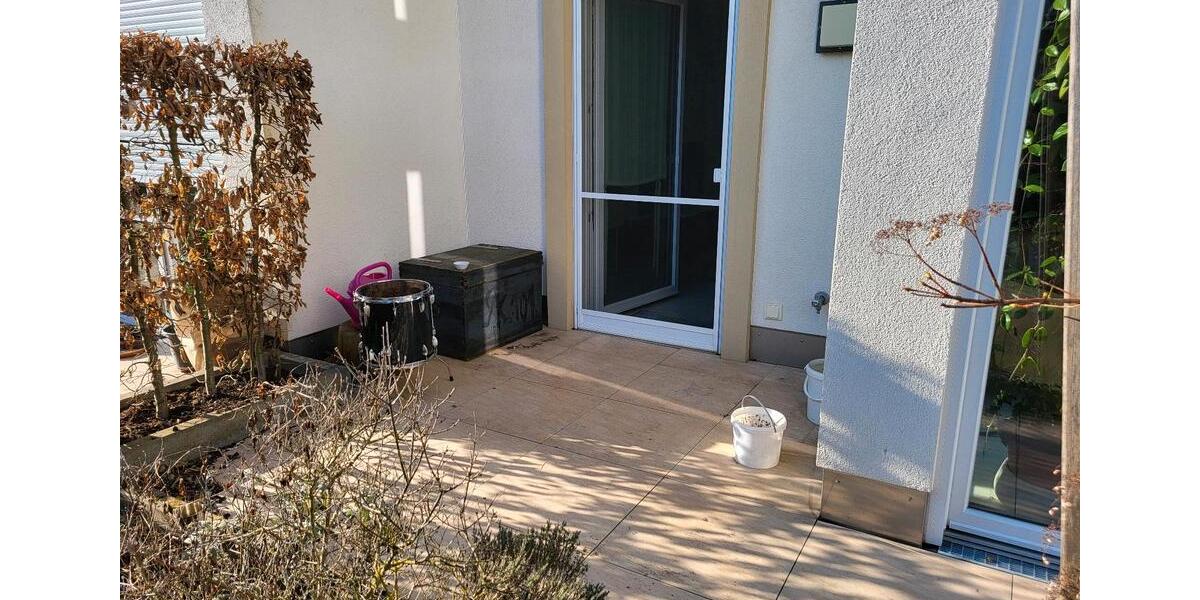 Erdgeschoßwohnung Neuendettelsau - 3 Zimmer, 90 m&sup2;, 375.000&euro; | Angebot:24611126