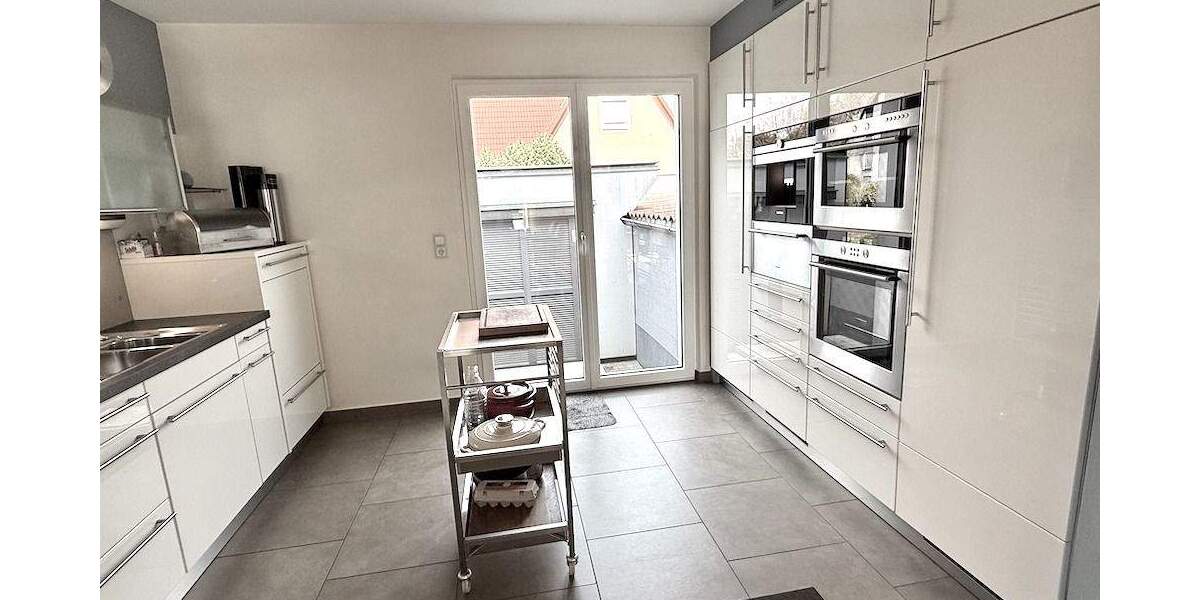 Doppelhaushälfte Neuendettelsau - 5 Zimmer, 173 m&sup2;, 520.000&euro; | Angebot:23969408