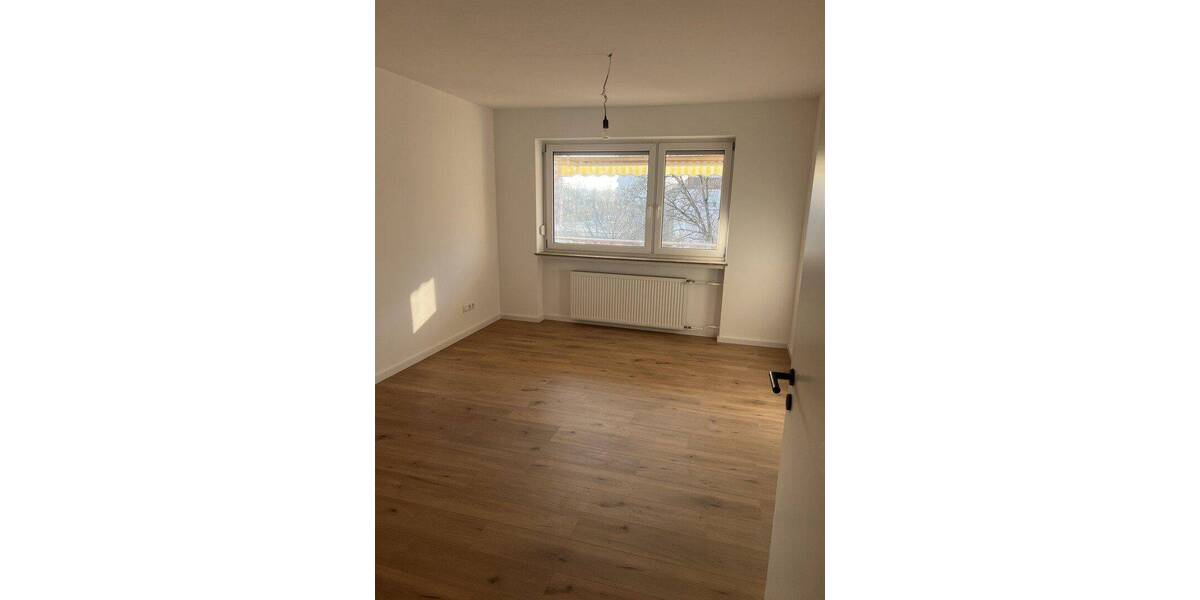 Etagenwohnung Nürnberg Neuröthenbach - 2 Zimmer, 60 m&sup2;, 950&euro; | Angebot:26805525