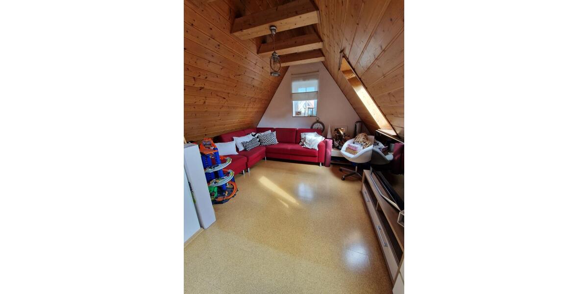 Attraktives Reihenendhaus in 91056 Erlangen-Büchenbach 5 zimmer