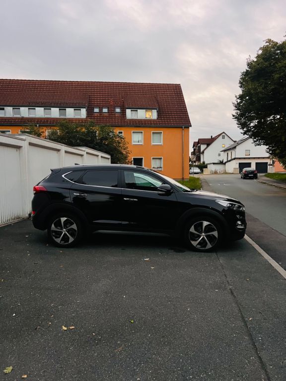 Hyundai TUCSON 171.000 km 13.500 € Schnaittach 91220