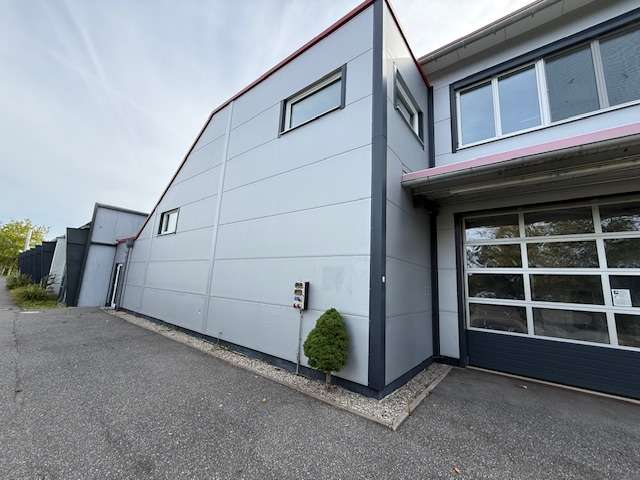 Halle in Langenzenn 2.500.000 € 1859 m² zimmer