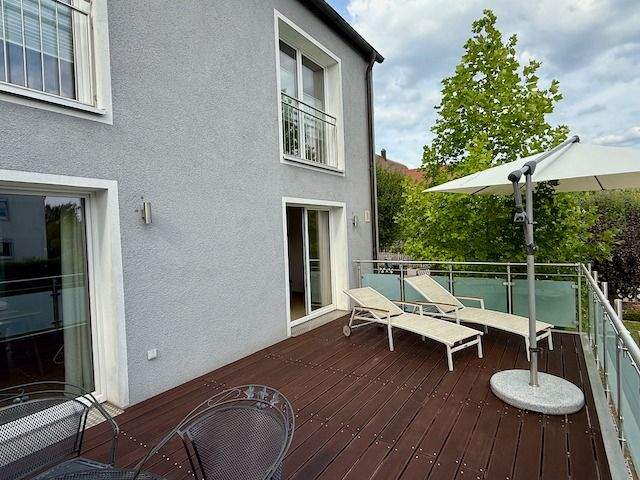 Doppelhaushälfte Neuendettelsau - 5 Zimmer, 173 m&sup2;, 520.000&euro; | Angebot:23969408