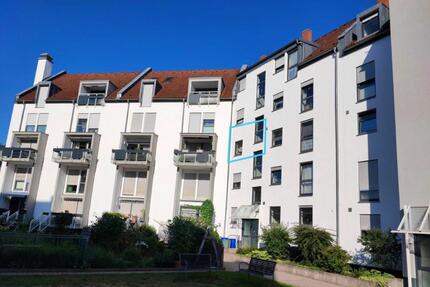 2 Zimmer Wohnung mit Balkon, Kellerraum und Aufzug 71m2 2 zimmer