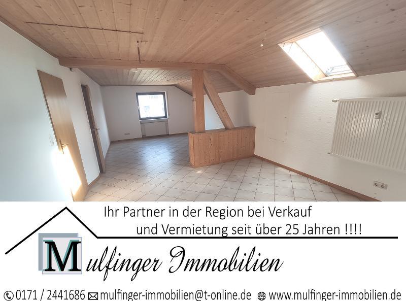 3 Zi. DG (1.OG) Wohnung mit Küche, Gartenmitbenutzung und Stellplatz 3 zimmer