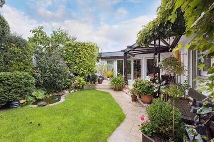 Haus zum Kaufen in Erlangen 500.000 € 120 m² 4 zimmer