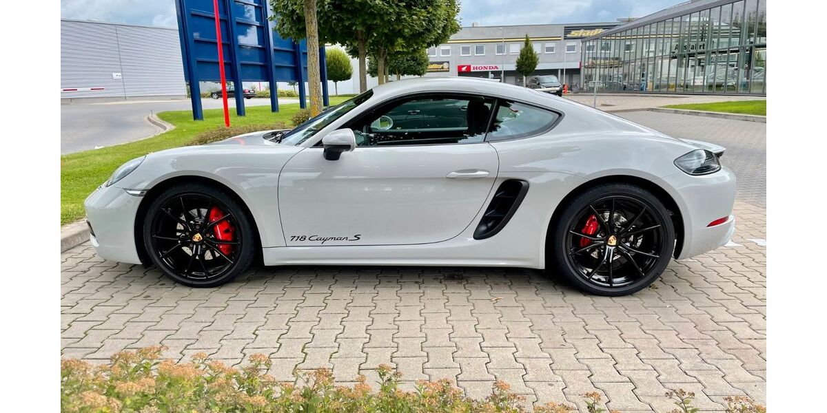 Porsche Cayman 135.000 km 53.999 &euro; Nürnberg 90427