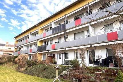 TOP Innenstadtlage - moderne 2-Zimmer-Wohnung 73 qm mit großem Sonnenbalkon und Einzelgarage 2 zimmer