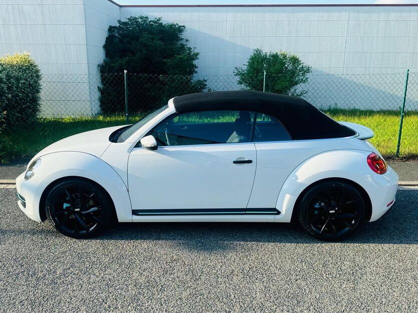 VW Beetle 24.500 km 19.900 € Eckental 90542